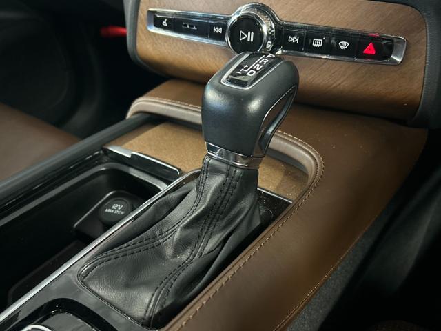 ＸＣ９０ Ｔ６　ＡＷＤ　インスクリプション　純正ナビ／フルセグＴＶ／Ｂｌｕｅｔｏｏｔｈ／全周囲カメラ／ＡｐｐｌｅＣａｒｐｌａｙ／アンドロイドオートハーマンカードン／茶革／シートヒーター／ベンチレーション／ステアリングヒーター／ＬＥＤヘッドライト（50枚目）