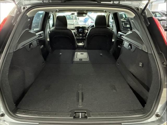 XC40 T4 モメンタム 純正ナビ/フルセグTV/Bluetooth/全周囲カメラ/AppleCarplay/アンドロイドオート/シートヒーター/電動リアゲート/パワーシート/アダプティブクルーズコントロール(18枚目)