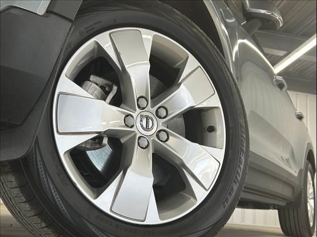 XC40 T4 モメンタム 純正ナビ/フルセグTV/Bluetooth/全周囲カメラ/AppleCarplay/アンドロイドオート/シートヒーター/電動リアゲート/パワーシート/アダプティブクルーズコントロール(19枚目)