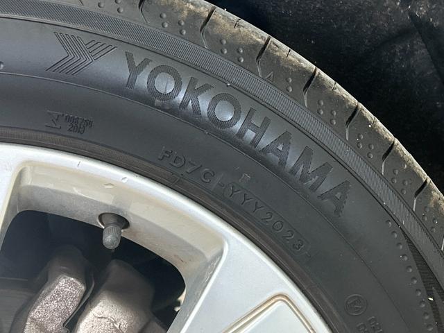 XC40 T4 モメンタム 純正ナビ/フルセグTV/Bluetooth/全周囲カメラ/AppleCarplay/アンドロイドオート/シートヒーター/電動リアゲート/パワーシート/アダプティブクルーズコントロール(23枚目)