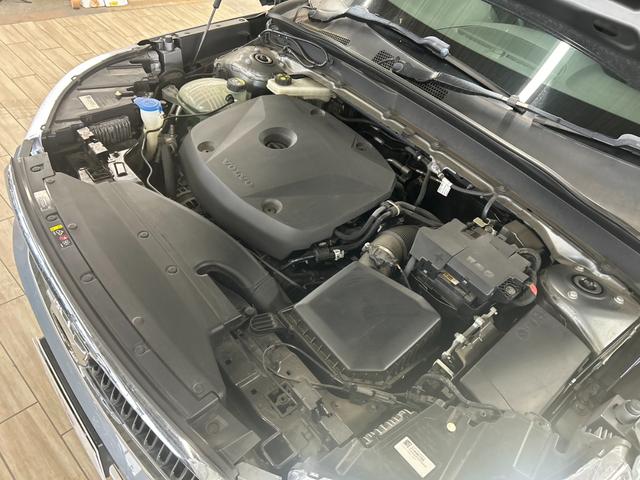 XC40 T4 モメンタム 純正ナビ/フルセグTV/Bluetooth/全周囲カメラ/AppleCarplay/アンドロイドオート/シートヒーター/電動リアゲート/パワーシート/アダプティブクルーズコントロール(79枚目)