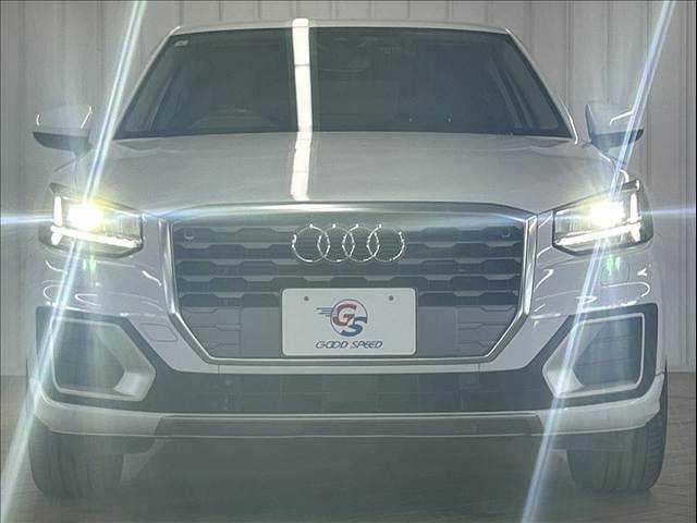 Ｑ２ １．０ＴＦＳＩスポーツ　ＡｐｐｌｅＣａｒｐｌａｙ／シートヒータ－／／ブラインドスポットモニター／電動リアゲート／アダクティブクルーズコントロール／レザーシート／アイドリングストップ／ＬＥＤヘッドライト／純正アルミ／（13枚目）