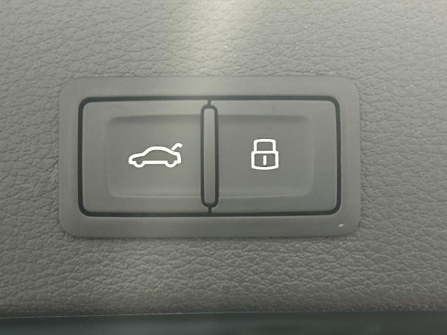 Ｑ２ １．０ＴＦＳＩスポーツ　ＡｐｐｌｅＣａｒｐｌａｙ／シートヒータ－／／ブラインドスポットモニター／電動リアゲート／アダクティブクルーズコントロール／レザーシート／アイドリングストップ／ＬＥＤヘッドライト／純正アルミ／（70枚目）