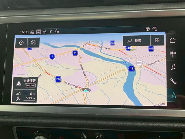 Ｑ３ ３５　ＴＦＳＩ　ａｄｖａｎｃｅｄ　全周囲カメラ／メーカーナビ／コンビニエンス＆アシスタンスＰＫＧ／アダプティブクルーズコントロール／ステアリングスイッチ／シートヒーター／パワーシート／パワーバックドア／バーチャルコックピット／ＥＴＣ（32枚目）