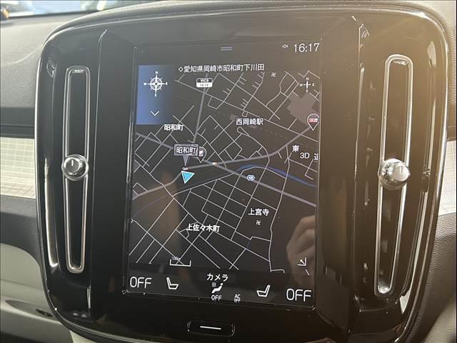 XC40 T4 モメンタム 純正ナビ/フルセグTV/Bluetooth/全周囲カメラ/AppleCarplay/アンドロイドオート/アダプティブクルーズコントロール/シートヒーター/パワーシート/電動リアゲート/LEDヘッド(4枚目)