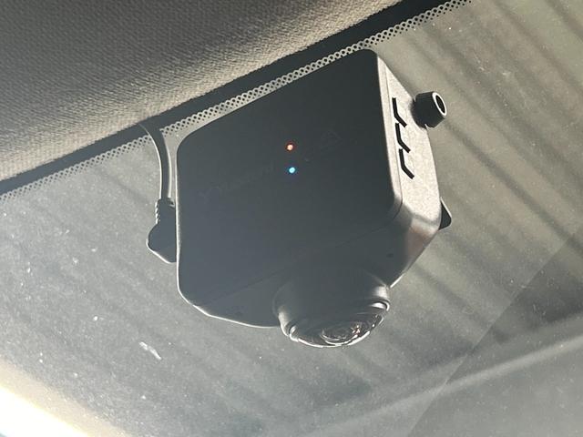 XC40 T4 モメンタム 純正ナビ/フルセグTV/Bluetooth/全周囲カメラ/AppleCarplay/アンドロイドオート/アダプティブクルーズコントロール/シートヒーター/パワーシート/電動リアゲート/LEDヘッド(66枚目)