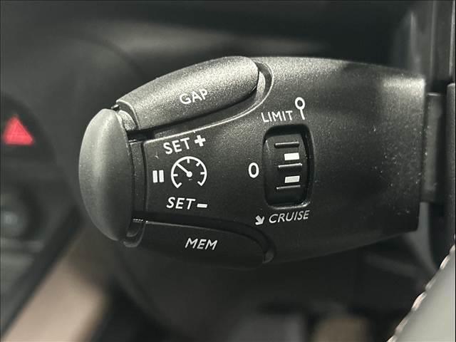 Ｃ５エアクロス ＳＨＩＮＥ　ナッパレザーパッケージ　サンルーフ／シートヒータ－／電動リアゲート／ブラインドスポットモニター／シャインナッパレザーＰＫＧ／パワーシート／アイドリングストップ／コーナーセンサー／ＬＥＤヘッドライト／アップルカープレイ（6枚目）