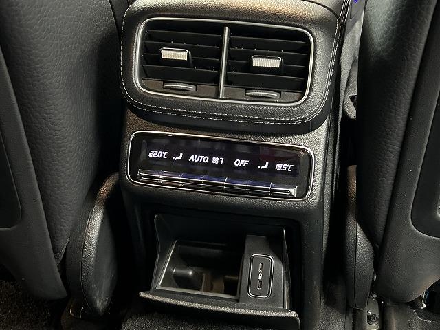 GLS GLS400d 4マチック AMGライン サンルーフ/全周囲カメラ/ブルメスター/GLS Eアクティブボディコントロール/レーダークルーズコントロール/アンビエントライト/ブラインドスポットモニタ/パワーシート/パワーバックドア/シートヒータ(47枚目)