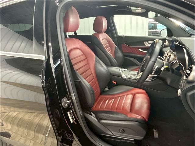 ＧＬＣ ＧＬＣ２２０ｄ　４マチック　クーペ　ＡＭＧライン　レザーエクスクルーシブパッケージ／メーカーナビ／全周囲カメラ／フルセグＴＶ／Ｂｌｕｅｔｏｏｔｈ／赤黒レザーシート／サンルーフ／ブルメスターサウンド／電動リアゲート／ブラインドスポットモニター（7枚目）