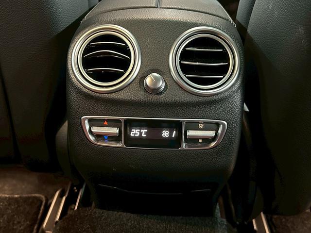 ＧＬＣ ＧＬＣ２２０ｄ　４マチック　クーペ　ＡＭＧライン　レザーエクスクルーシブパッケージ／メーカーナビ／全周囲カメラ／フルセグＴＶ／Ｂｌｕｅｔｏｏｔｈ／赤黒レザーシート／サンルーフ／ブルメスターサウンド／電動リアゲート／ブラインドスポットモニター（61枚目）