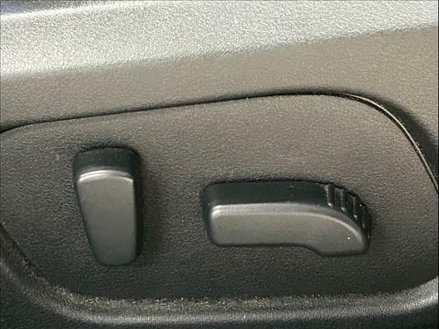 ＸＶ ２．０ｉ－Ｌ　アイサイトポップスター　アイサイト／ＳＤナビ／バックカメラ／Ｂｌｕｅｔｏｏｔｈ／アダプティブクルーズコントロール／サンルーフ／パワーシート／オートエアコン／レーンキープアシスト／プッシュスタート／ドライブレコーダー／ＥＴＣ（9枚目）