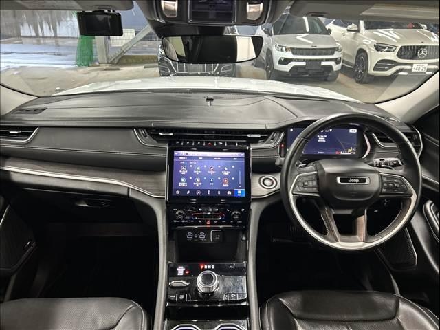 �y�A�C�|�C���g�z�A�C�|�C���g���������n���̗ǂ����E���m�ۂ��Ă��܂��B�������̃h���C�u�ł����ɂ������K�ɉ^�]�ł��܂��B