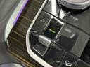 【エアサスペンション】を装備してます。乗り降りするときに車高を下げたり、高速走行時の安定感が良くなり乗り心地が向上します。高級車ならではの装備です。
