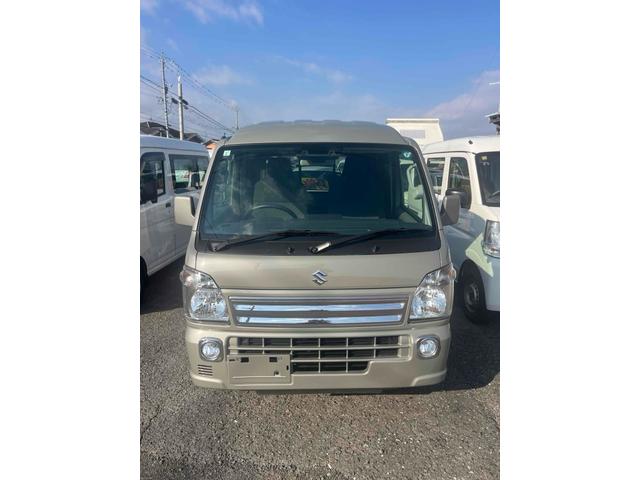 スーパーキャリイ Ｘ　４ＷＤ　５ＭＴ　衝突被害軽減システム　レーンアシスト　キーレスエントリー　オートライト　ＥＳＣ　エアコン　パワーウィンドウ　運転席エアバッグ　助手席エアバッグ（2枚目）