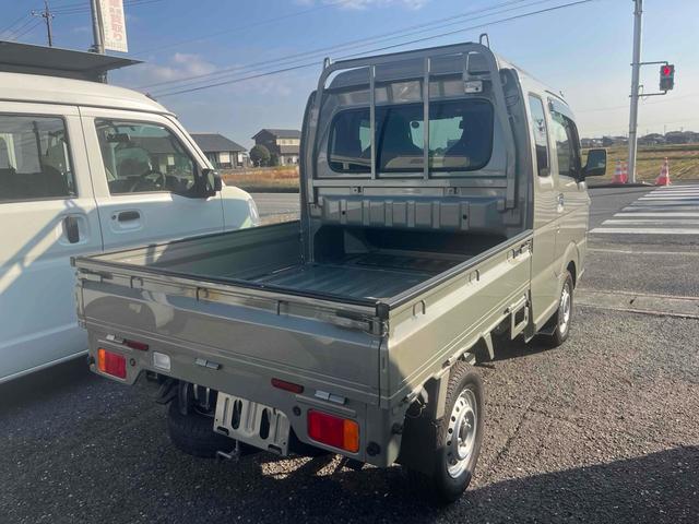 スーパーキャリイ Ｘ　４ＷＤ　５ＭＴ　衝突被害軽減システム　レーンアシスト　キーレスエントリー　オートライト　ＥＳＣ　エアコン　パワーウィンドウ　運転席エアバッグ　助手席エアバッグ（7枚目）