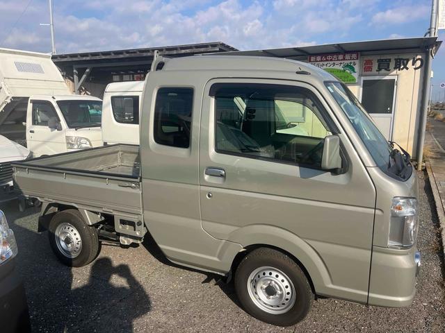 スーパーキャリイ Ｘ　４ＷＤ　５ＭＴ　衝突被害軽減システム　レーンアシスト　キーレスエントリー　オートライト　ＥＳＣ　エアコン　パワーウィンドウ　運転席エアバッグ　助手席エアバッグ（10枚目）