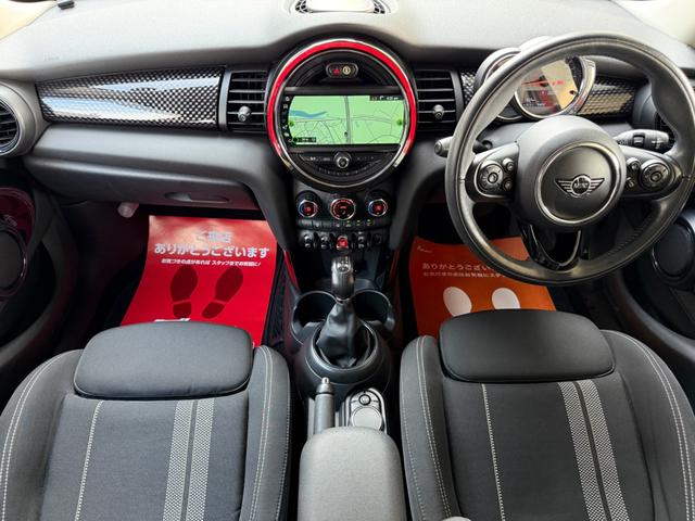 ＭＩＮＩ クーパーＳＤ　中期／車検２年／ＬＥＤヘッドライト／純正ナビ／バックカメラ／クルーズコントロール／ミラーインＥＴＣ／スマートキー／プッシュスタート／スペアキーあり／Ｂｌｕｅｔｏｏｔｈ／インテリジェントセーフティ（47枚目）