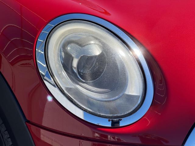 ＭＩＮＩ クーパーＤ　車検令和９年６月まで／純正ナビ／ＬＥＤヘッドライト／純正アルミホイール／Ｂｌｕｅｔｏｏｔｈ／アイドリングストップ／オートエアコン／オートライト／スマートキー／プッシュスタート／ＵＳＢポート／ＡＵＸ（12枚目）