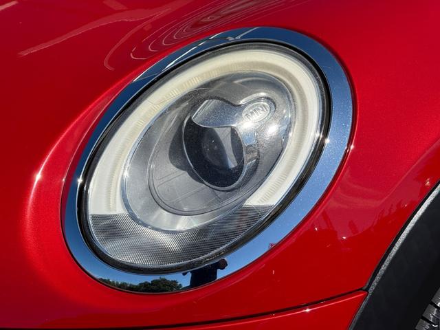 ＭＩＮＩ クーパーＤ　車検令和９年６月まで／純正ナビ／ＬＥＤヘッドライト／純正アルミホイール／Ｂｌｕｅｔｏｏｔｈ／アイドリングストップ／オートエアコン／オートライト／スマートキー／プッシュスタート／ＵＳＢポート／ＡＵＸ（13枚目）