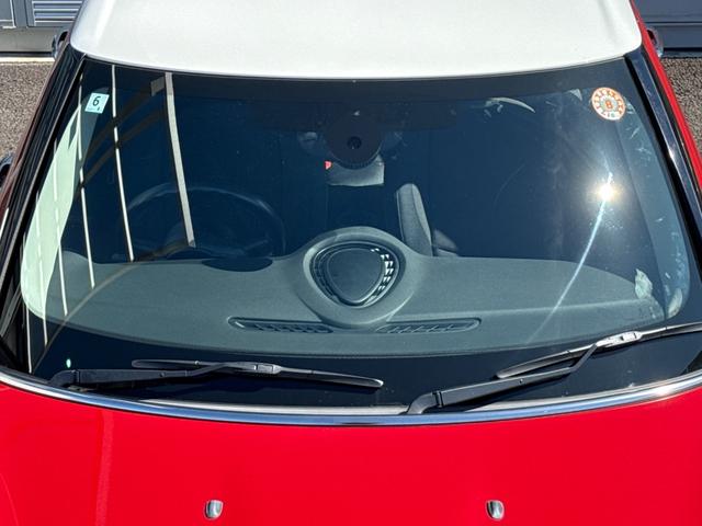 ＭＩＮＩ クーパーＤ　車検令和９年６月まで／純正ナビ／ＬＥＤヘッドライト／純正アルミホイール／Ｂｌｕｅｔｏｏｔｈ／アイドリングストップ／オートエアコン／オートライト／スマートキー／プッシュスタート／ＵＳＢポート／ＡＵＸ（16枚目）