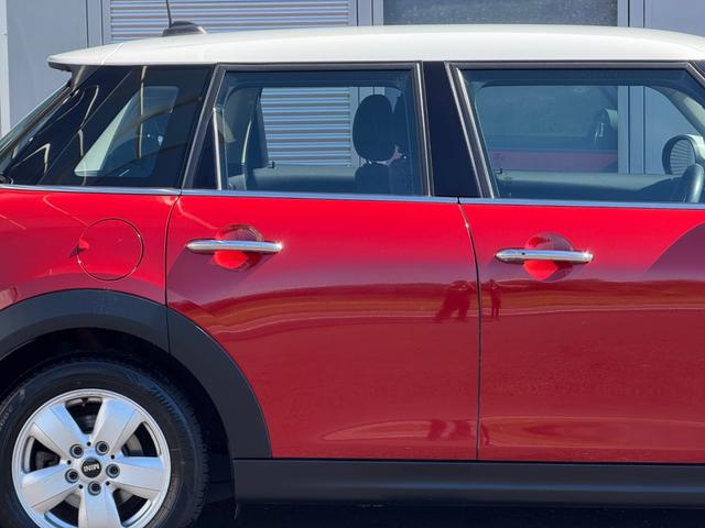 ＭＩＮＩ クーパーＤ　車検令和９年６月まで／純正ナビ／ＬＥＤヘッドライト／純正アルミホイール／Ｂｌｕｅｔｏｏｔｈ／アイドリングストップ／オートエアコン／オートライト／スマートキー／プッシュスタート／ＵＳＢポート／ＡＵＸ（21枚目）