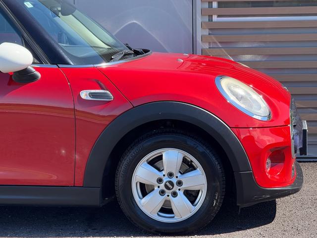 ＭＩＮＩ クーパーＤ　車検令和９年６月まで／純正ナビ／ＬＥＤヘッドライト／純正アルミホイール／Ｂｌｕｅｔｏｏｔｈ／アイドリングストップ／オートエアコン／オートライト／スマートキー／プッシュスタート／ＵＳＢポート／ＡＵＸ（23枚目）
