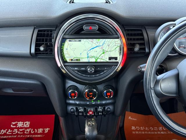 ＭＩＮＩ クーパーＤ　車検令和９年６月まで／純正ナビ／ＬＥＤヘッドライト／純正アルミホイール／Ｂｌｕｅｔｏｏｔｈ／アイドリングストップ／オートエアコン／オートライト／スマートキー／プッシュスタート／ＵＳＢポート／ＡＵＸ（51枚目）