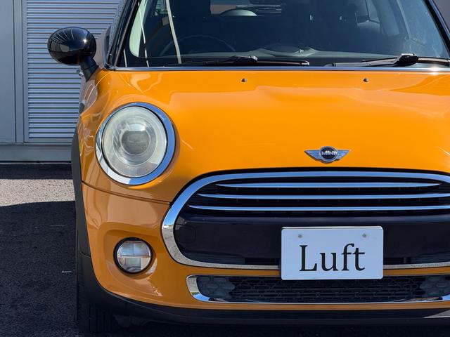 ＭＩＮＩ クーパー　車検２年付／ＬＥＤヘッドライト／純正ナビ／純正アルミホイール／ドライビングモード切替／ＥＴＣ／オートライト／スマートキー／プッシュスタート／Ｂｌｕｅｔｏｏｔｈ／ＵＳＢポート／ＡＵＸ／（10枚目）
