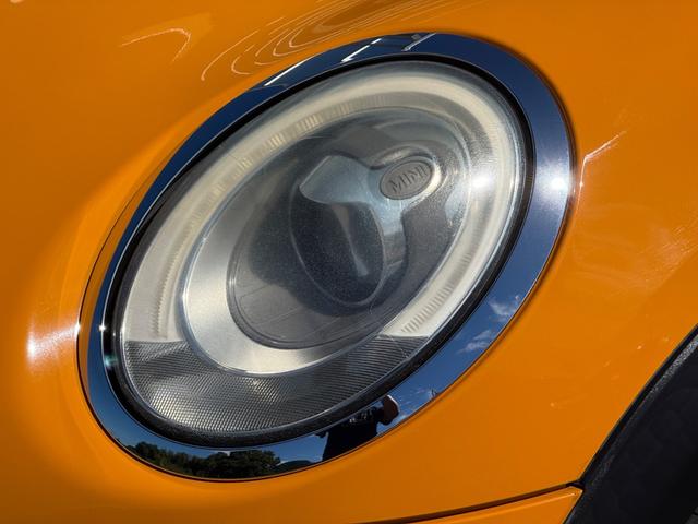 ＭＩＮＩ クーパー　車検２年付／ＬＥＤヘッドライト／純正ナビ／純正アルミホイール／ドライビングモード切替／ＥＴＣ／オートライト／スマートキー／プッシュスタート／Ｂｌｕｅｔｏｏｔｈ／ＵＳＢポート／ＡＵＸ／（13枚目）
