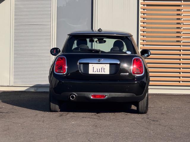 ＭＩＮＩ クーパー　２年車検／中期／６ＭＴ／純正ナビ／Ｂｌｕｅｔｈｏｏｔｈ／ＬＥＤヘッド／ＥＴＣ／純正１５インチＡＷ／オートライト／スマートキー＆プッシュスタート／（30枚目）