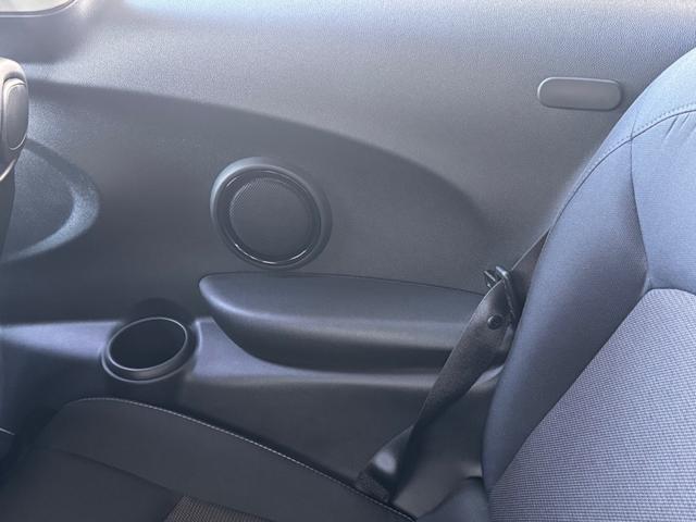 ＭＩＮＩ クーパー　２年車検／中期／６ＭＴ／純正ナビ／Ｂｌｕｅｔｈｏｏｔｈ／ＬＥＤヘッド／ＥＴＣ／純正１５インチＡＷ／オートライト／スマートキー＆プッシュスタート／（48枚目）
