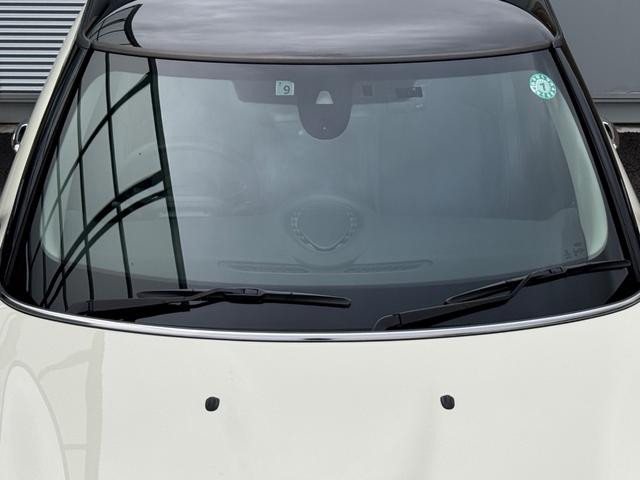 ＭＩＮＩ クーパー　クラシック・トリム　車検２年／後期／純正ナビ／ハーフレザーシート／純正アルミホイール／ＬＥＤヘッドライト／Ｂｌｕｅｔｏｏｔｈ／スマートキー／プッシュスタート／クルーズコントロール／ドライビングモード切替／オートライト／（16枚目）