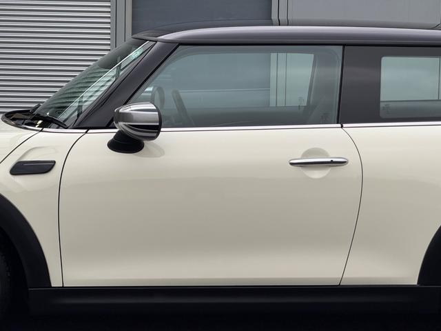 ＭＩＮＩ クーパー　クラシック・トリム　車検２年／後期／純正ナビ／ハーフレザーシート／純正アルミホイール／ＬＥＤヘッドライト／Ｂｌｕｅｔｏｏｔｈ／スマートキー／プッシュスタート／クルーズコントロール／ドライビングモード切替／オートライト／（25枚目）