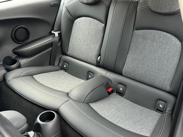 ＭＩＮＩ クーパー　クラシック・トリム　車検２年／後期／純正ナビ／ハーフレザーシート／純正アルミホイール／ＬＥＤヘッドライト／Ｂｌｕｅｔｏｏｔｈ／スマートキー／プッシュスタート／クルーズコントロール／ドライビングモード切替／オートライト／（57枚目）