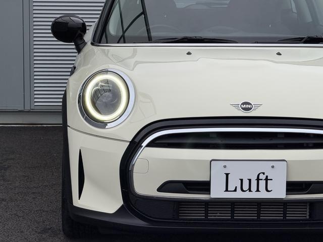 ＭＩＮＩ クーパーＤ　車検２年／後期／ハーフレザーシート／バックカメラ／ＡｐｐｌｅＣａｒＰｌａｙ／純正アルミホイール／オートライト／スマートキー／プッシュスタート／（10枚目）