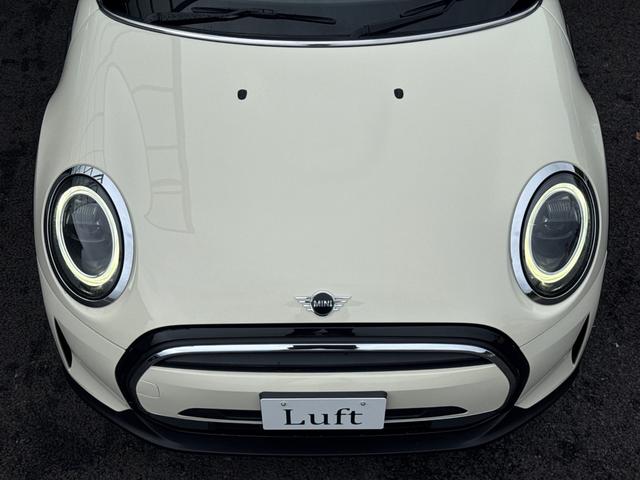 ＭＩＮＩ クーパーＤ　車検２年／後期／ハーフレザーシート／バックカメラ／ＡｐｐｌｅＣａｒＰｌａｙ／純正アルミホイール／オートライト／スマートキー／プッシュスタート／（14枚目）