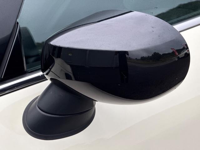 ＭＩＮＩ クーパーＤ　車検２年／後期／ハーフレザーシート／バックカメラ／ＡｐｐｌｅＣａｒＰｌａｙ／純正アルミホイール／オートライト／スマートキー／プッシュスタート／（40枚目）