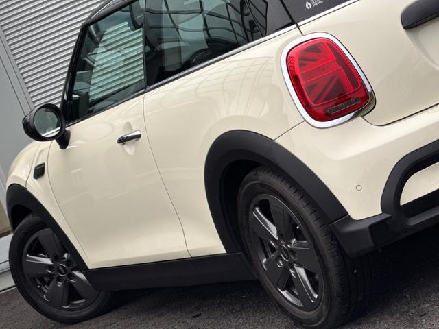ＭＩＮＩ クーパーＤ　車検２年／後期／ハーフレザーシート／バックカメラ／ＡｐｐｌｅＣａｒＰｌａｙ／純正アルミホイール／オートライト／スマートキー／プッシュスタート／（41枚目）
