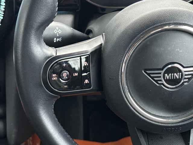 ＭＩＮＩ クーパーＤ　車検２年／後期／ハーフレザーシート／バックカメラ／ＡｐｐｌｅＣａｒＰｌａｙ／純正アルミホイール／オートライト／スマートキー／プッシュスタート／（63枚目）