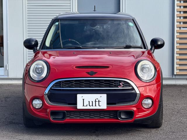 MINI クーパーS 6速MT/車検R8年12月/純正ナビ/純正アルミホイール/スマートキー/プッシュスタート/Bluetooth/ミラーインETC/オートライト/AUX/USBポート/(8枚目)