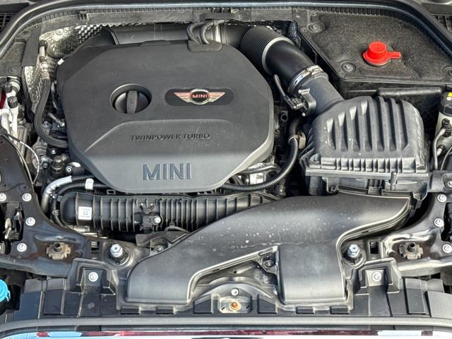 MINI クーパーS 6速MT/車検R8年12月/純正ナビ/純正アルミホイール/スマートキー/プッシュスタート/Bluetooth/ミラーインETC/オートライト/AUX/USBポート/(14枚目)