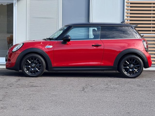 MINI クーパーS 6速MT/車検R8年12月/純正ナビ/純正アルミホイール/スマートキー/プッシュスタート/Bluetooth/ミラーインETC/オートライト/AUX/USBポート/(22枚目)