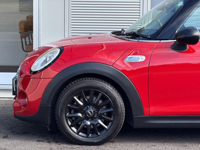 MINI クーパーS 6速MT/車検R8年12月/純正ナビ/純正アルミホイール/スマートキー/プッシュスタート/Bluetooth/ミラーインETC/オートライト/AUX/USBポート/(23枚目)