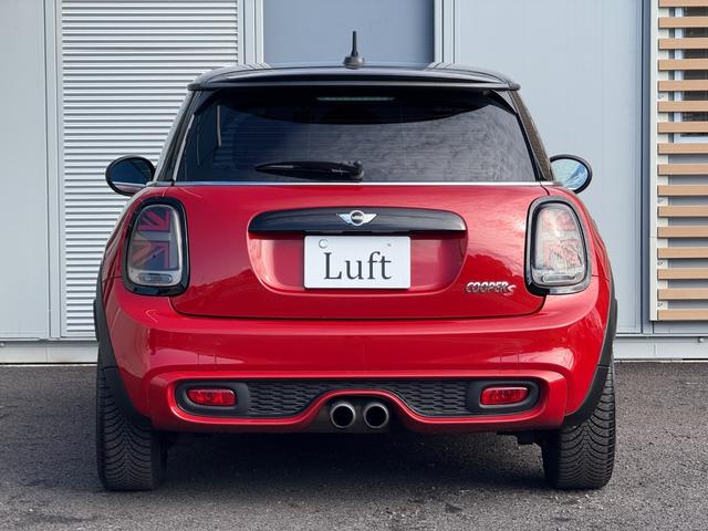 MINI クーパーS 6速MT/車検R8年12月/純正ナビ/純正アルミホイール/スマートキー/プッシュスタート/Bluetooth/ミラーインETC/オートライト/AUX/USBポート/(27枚目)