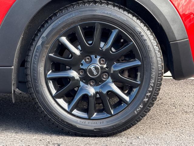 MINI クーパーS 6速MT/車検R8年12月/純正ナビ/純正アルミホイール/スマートキー/プッシュスタート/Bluetooth/ミラーインETC/オートライト/AUX/USBポート/(35枚目)