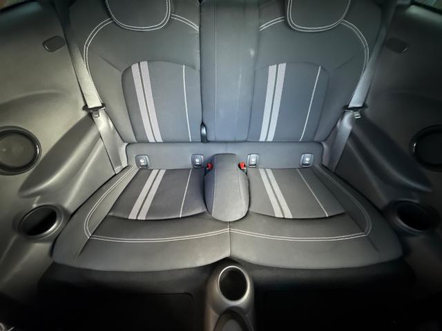 MINI クーパーS 6速MT/車検R8年12月/純正ナビ/純正アルミホイール/スマートキー/プッシュスタート/Bluetooth/ミラーインETC/オートライト/AUX/USBポート/(53枚目)