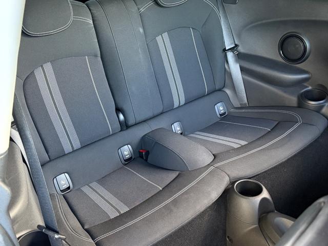 MINI クーパーS 6速MT/車検R8年12月/純正ナビ/純正アルミホイール/スマートキー/プッシュスタート/Bluetooth/ミラーインETC/オートライト/AUX/USBポート/(54枚目)