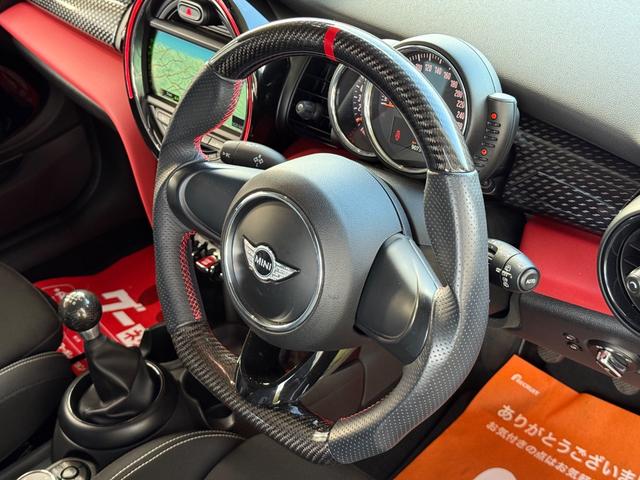 MINI クーパーS 6速MT/車検R8年12月/純正ナビ/純正アルミホイール/スマートキー/プッシュスタート/Bluetooth/ミラーインETC/オートライト/AUX/USBポート/(62枚目)