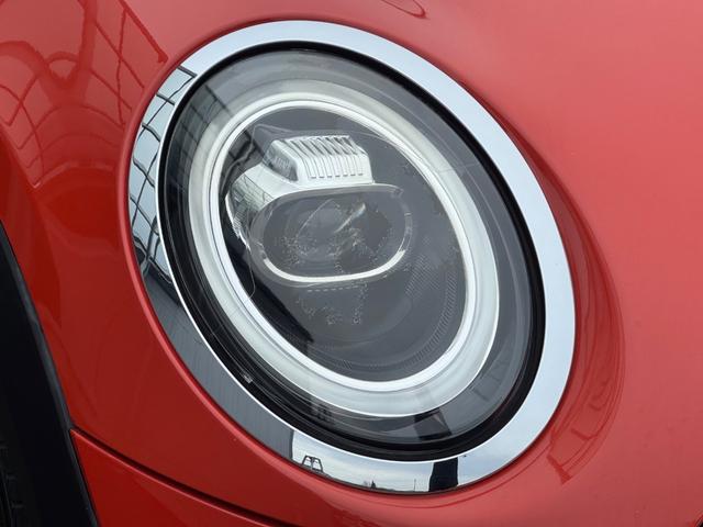 MINI クーパー 車検2年/中期/バックカメラ/純正ナビ/純正アルミホイール/スマートキー/プッシュスタート/スペアキー/Bluetooth/クルーズコントロール/ETC/オートライト/LEDヘッドライト/(12枚目)