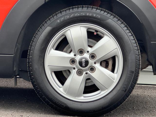 MINI クーパー 車検2年/中期/バックカメラ/純正ナビ/純正アルミホイール/スマートキー/プッシュスタート/スペアキー/Bluetooth/クルーズコントロール/ETC/オートライト/LEDヘッドライト/(39枚目)